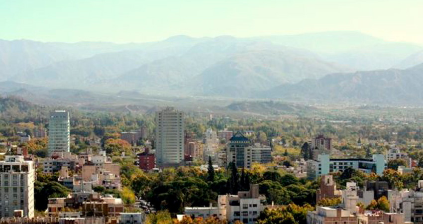 MENDOZA - CON DESAYUNO